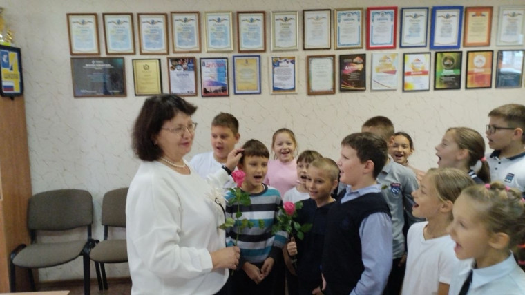 Акция "Подарок учителю".