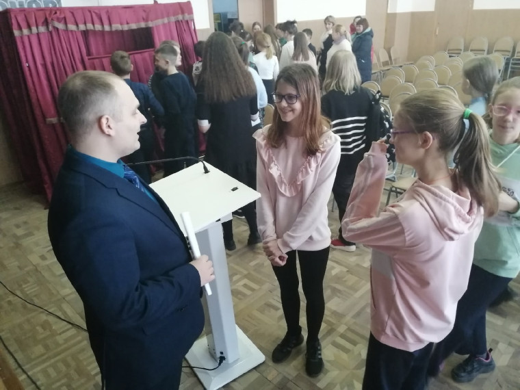 Беседа с Шатровым Максимом Юриевичем, помощником Скопинского межрайонного прокурора.